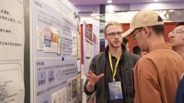 ����ku�ι���,����Ұ������׷��,��������׷����,����׷����